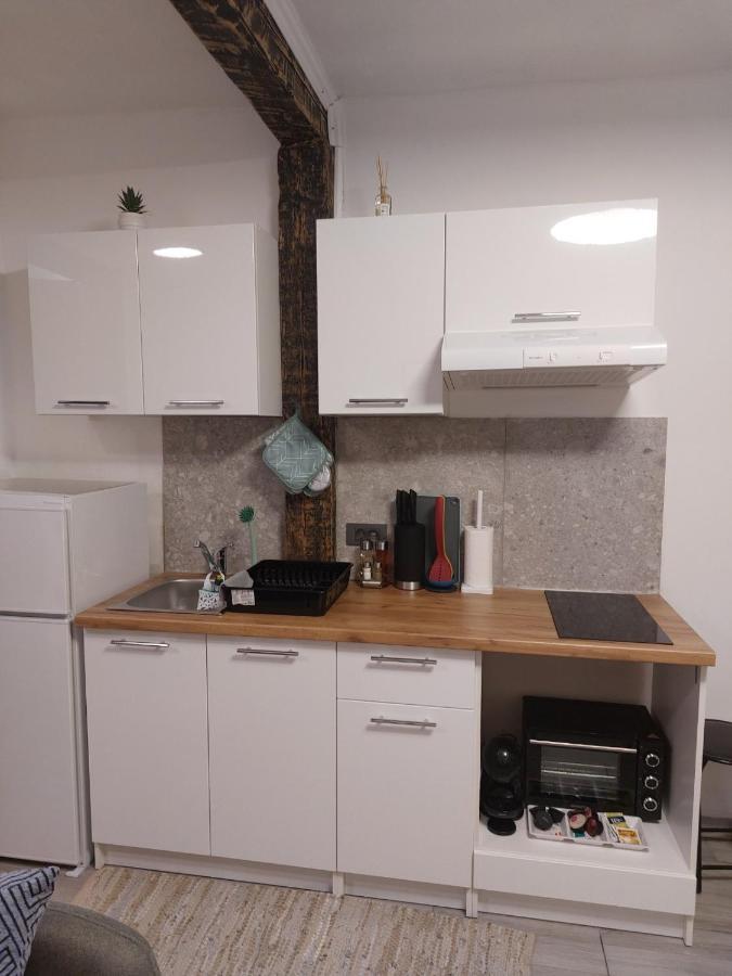 Apartma Romeo Apartment *